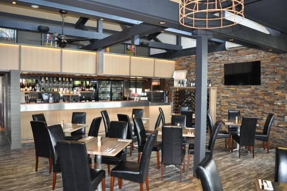 Brougham Arms Hotel