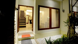 Ảnh chưa phân loại, 5 trong số 13 ảnh, nút