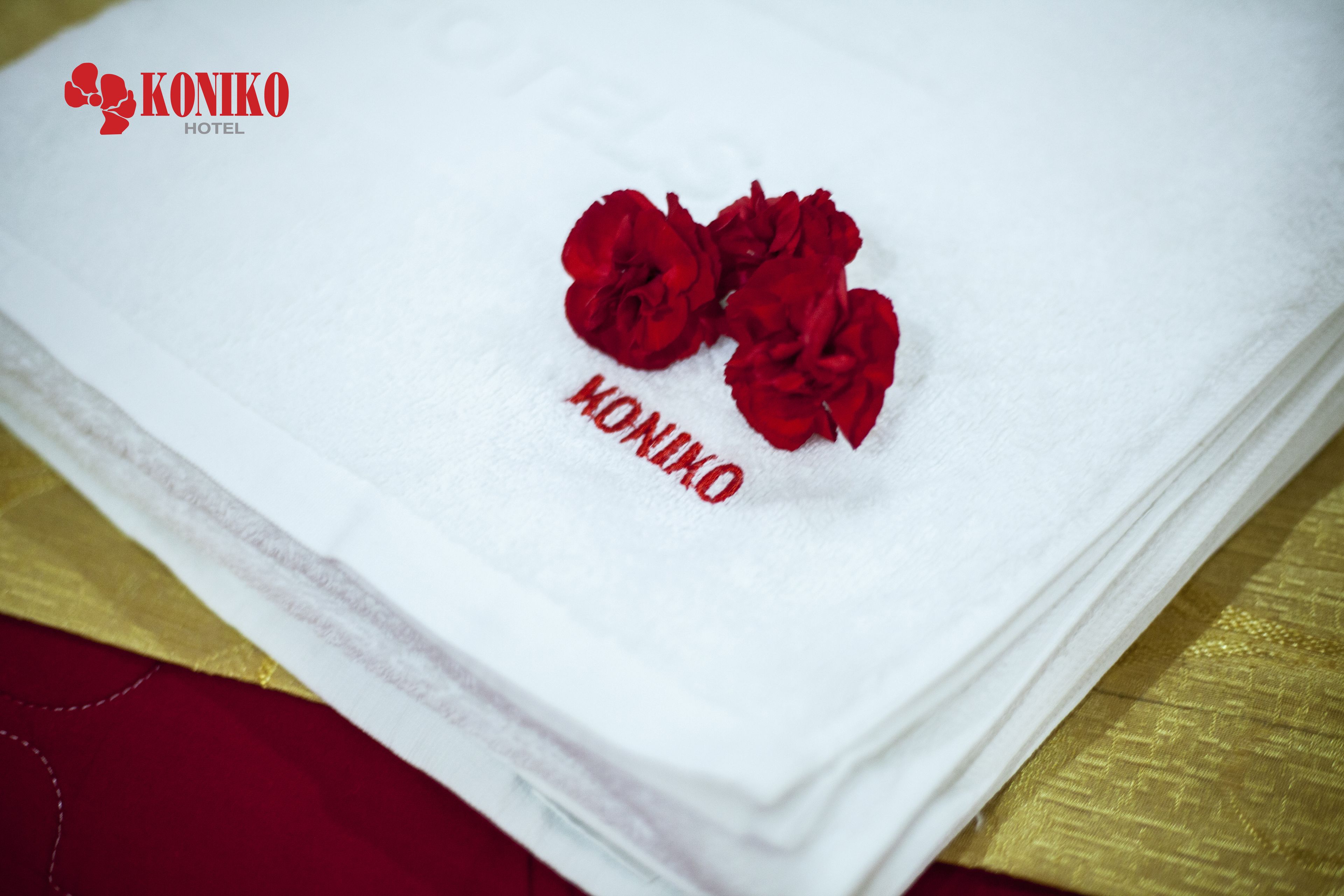 패밀리 쿼드룸, 발코니 (with Windows) | 욕실 편의 시설 | 샤워 시설, 무료 세면용품, 헤어드라이어, 슬리퍼