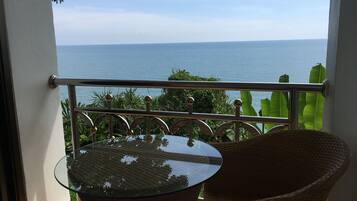 Habitación, vista al mar | Terraza o patio