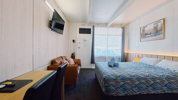 Standard Double Room, Non Smoking (Single) | Desk, iron/ironing board, free WiFi, bed sheets