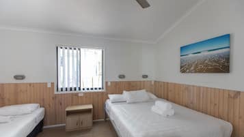 Standard Cabin, 3 Bedrooms, Non Smoking, River View (Waterfront)
