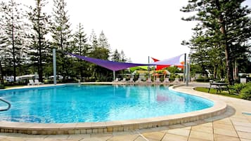 3 outdoor pools