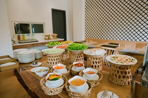 Breakfast buffet - Cocochine - a VIE collection (Da Nang)