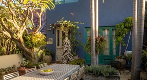 Front of property - Bondi Beach House (Bondi Beach)