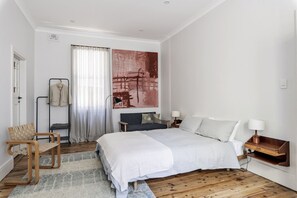 #2 Ivy Room  | Premium bedding, in-room safe, iron/ironing board (on request) - Bondi Beach House (Bondi Beach)
