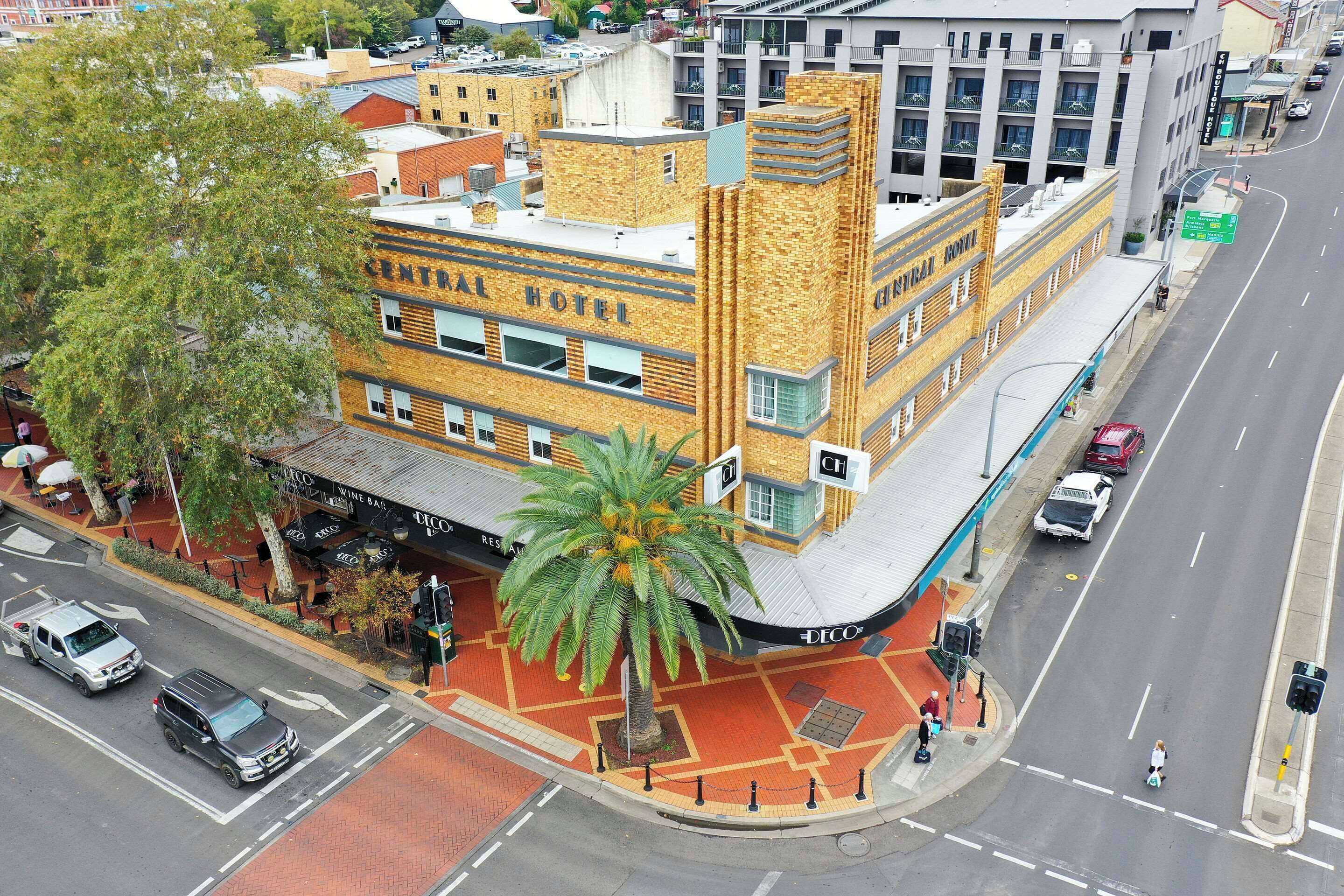 المنشأة من الخارج