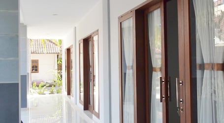 Deluxe Room (with AC) | Terrace/patio. Swandewi Homestay