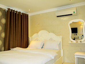 Minibar, desk, free WiFi - Huy Hoang 2 (Ho Chi Minh City)