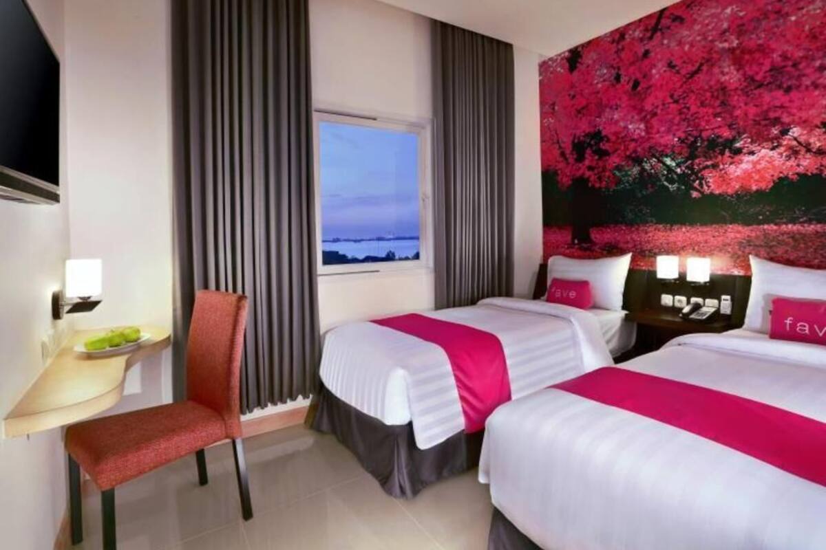 In-room safe, desk, soundproofing, WiFi (free)