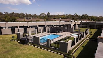 Outdoor pool, pool loungers