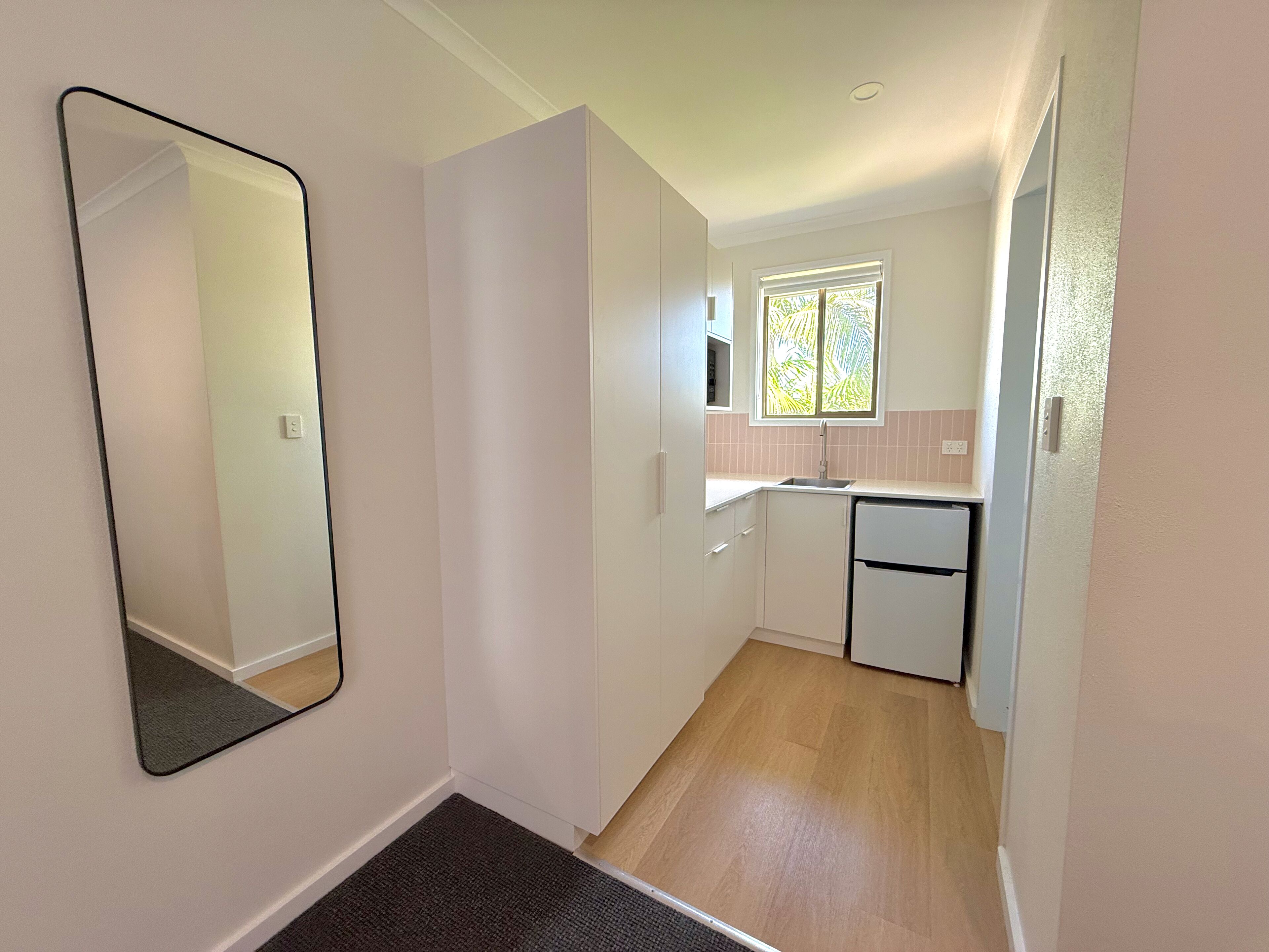 Classic Double Room | Private kitchenette | Microwave, electric kettle, toaster, cookware/dishes/utensils