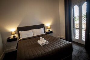 مكواة/لوح كي وواي فاي مجانًا وملاءات أسرّة