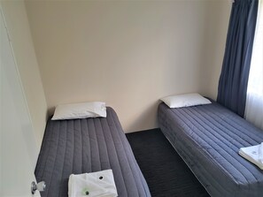 Chambre Familiale, non-fumeurs (Family room garden view) | Wi-Fi gratuit
