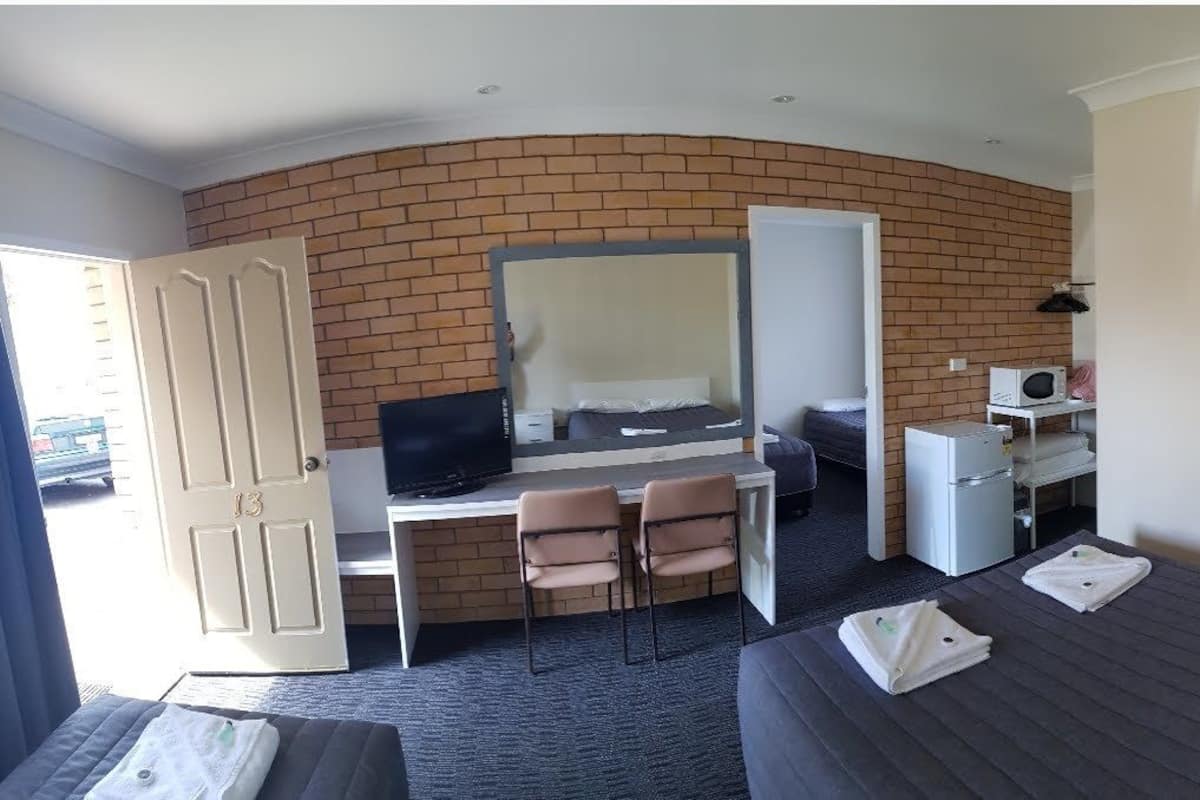 Family Room, Non Smoking (Family room garden view)