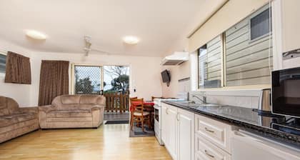 Wintersun Gardens Motel