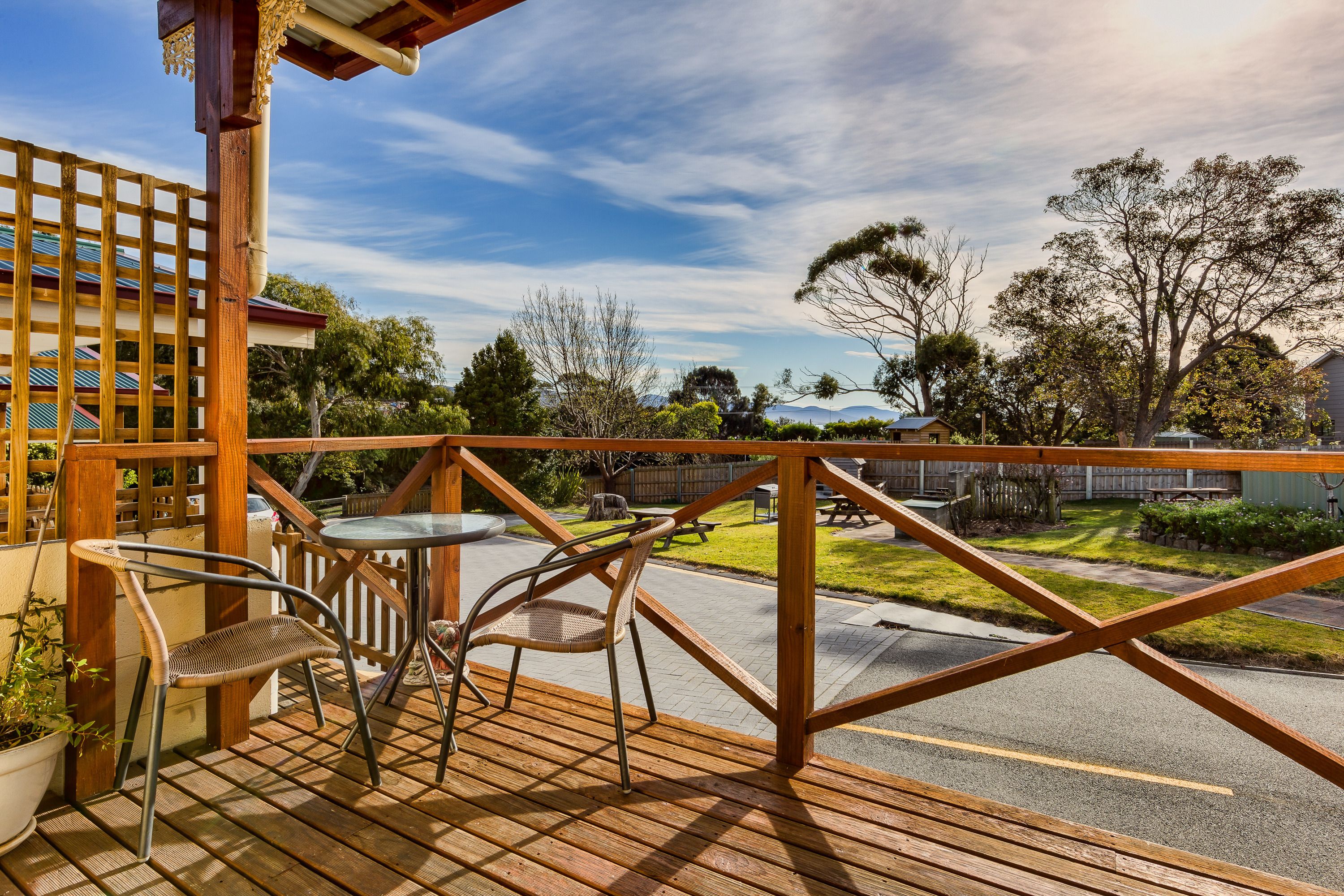 Camera Deluxe, 1 letto queen | Servizio della struttura