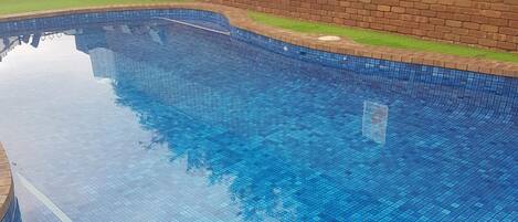 Outdoor pool, sun loungers