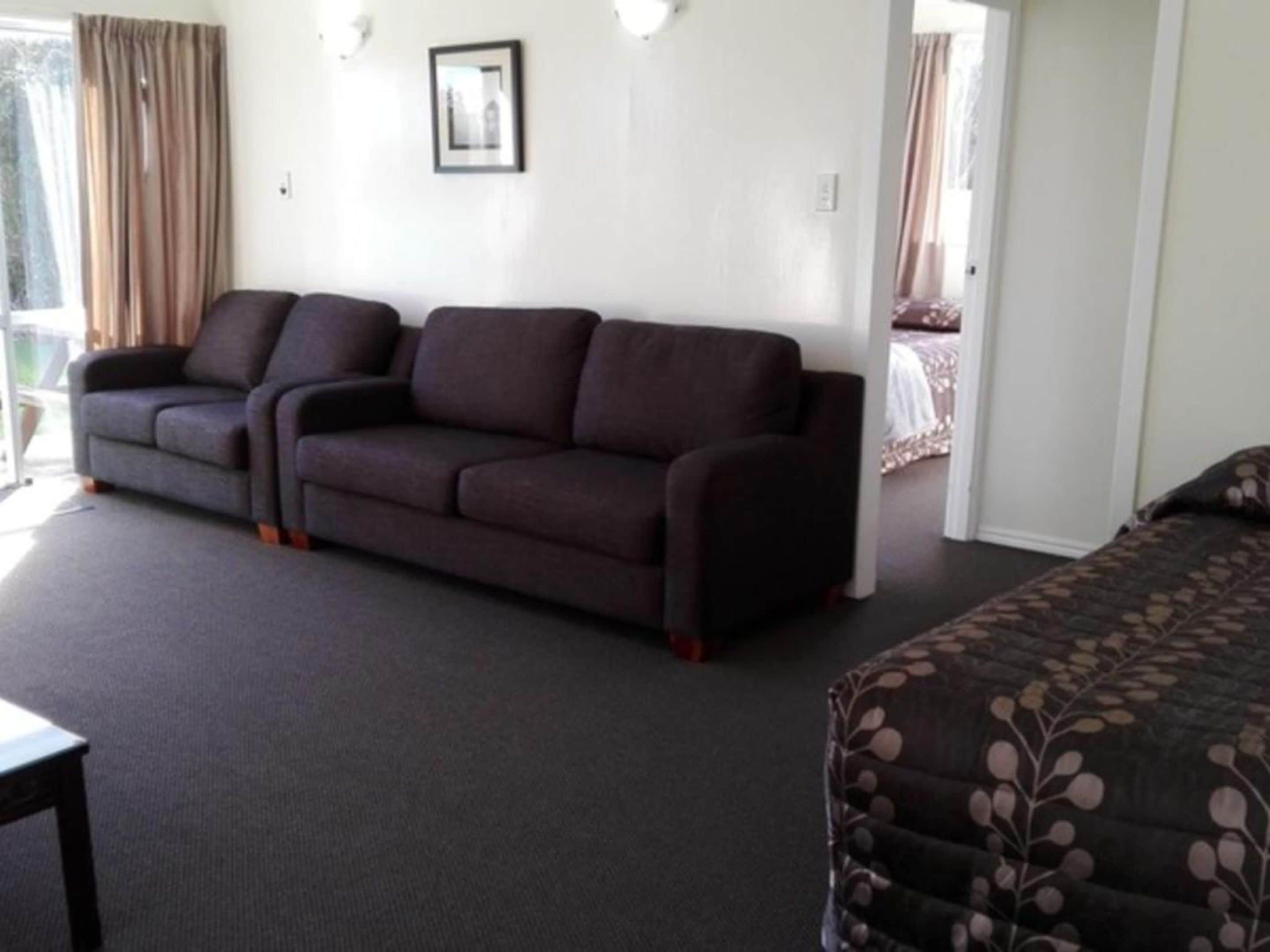 Large Two Bedroom Unit | Living area