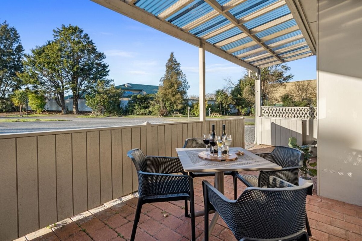Premium Cabin, 2 Bedrooms, Pool Access | Garden view