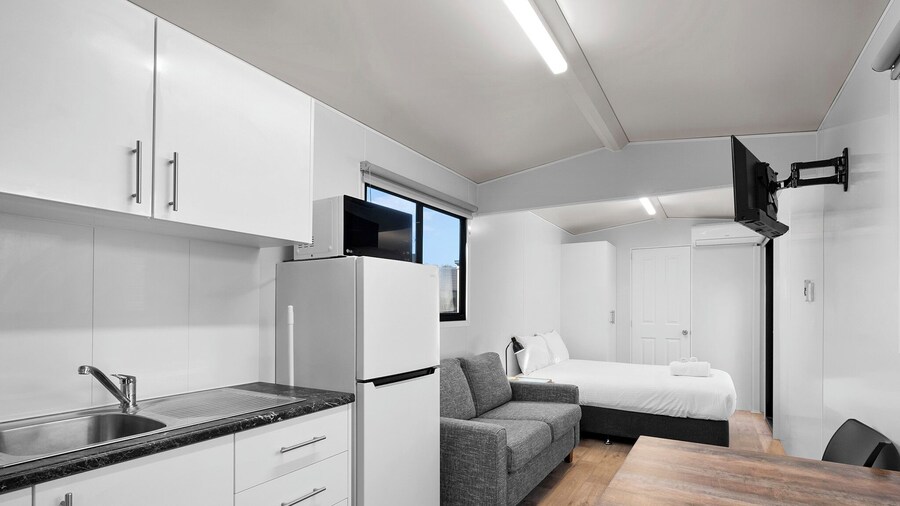 Shepparton Holiday Park and Village