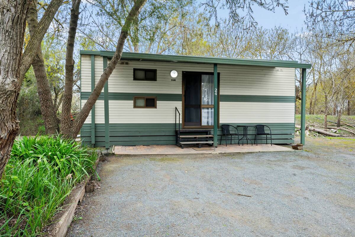 Standard Studio - Not Pet Friendly | Terrace/patio