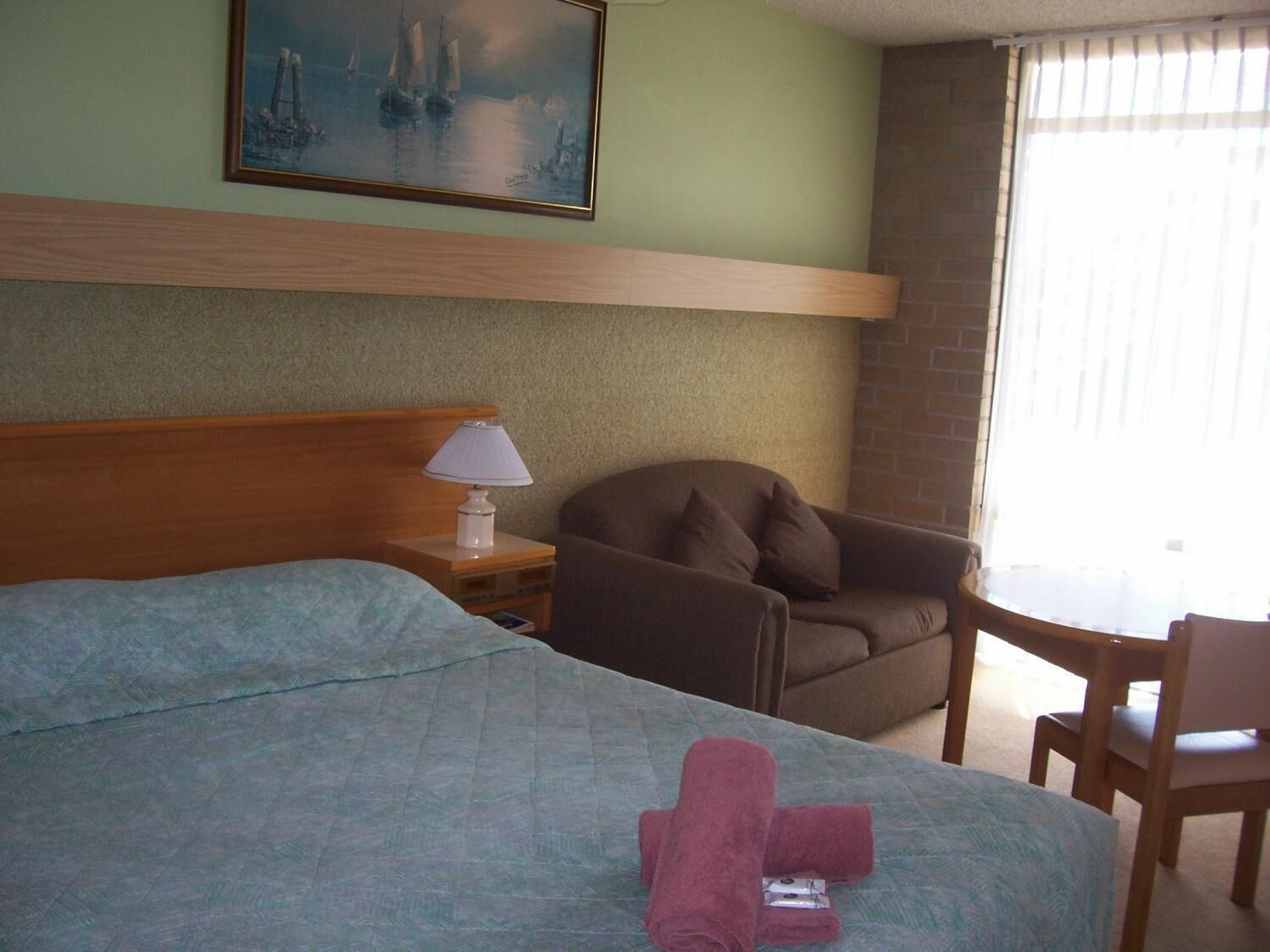 Desk, free WiFi, bed sheets