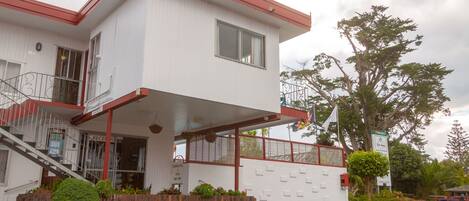 Bagian depan properti