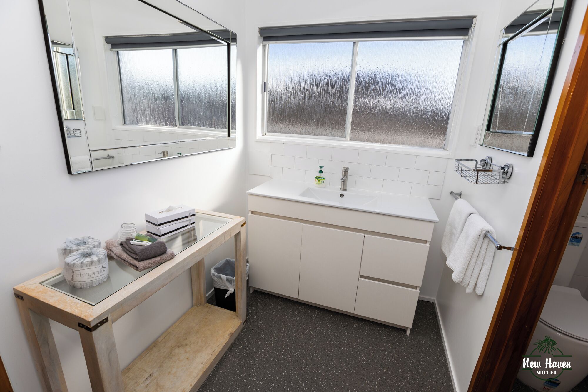 Photo - New Haven Motel