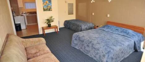 Economy Studio, Non Smoking, Kitchen (Economy studio unit) | Iron/ironing board, free WiFi, bed sheets