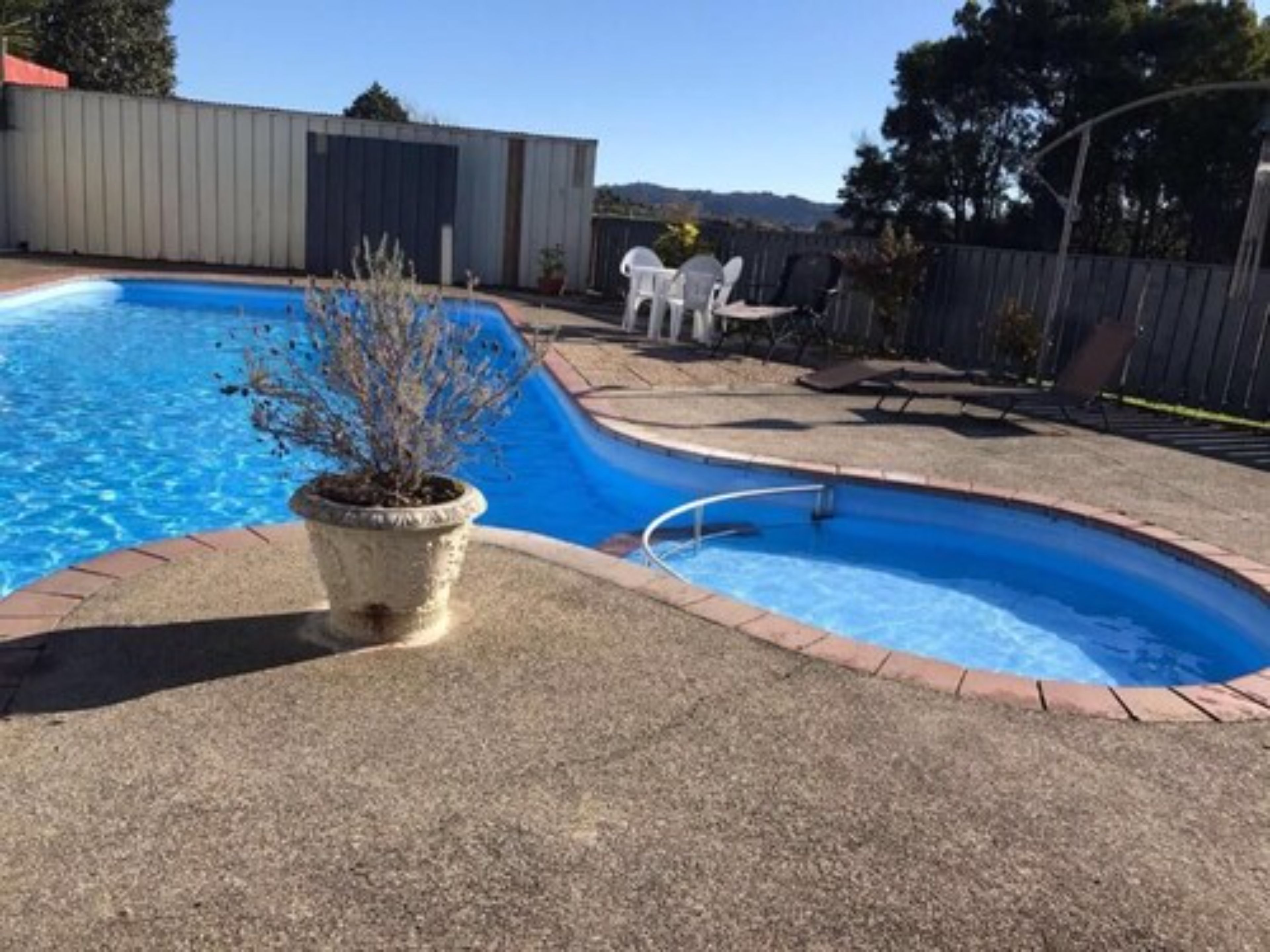 Outdoor pool, pool loungers