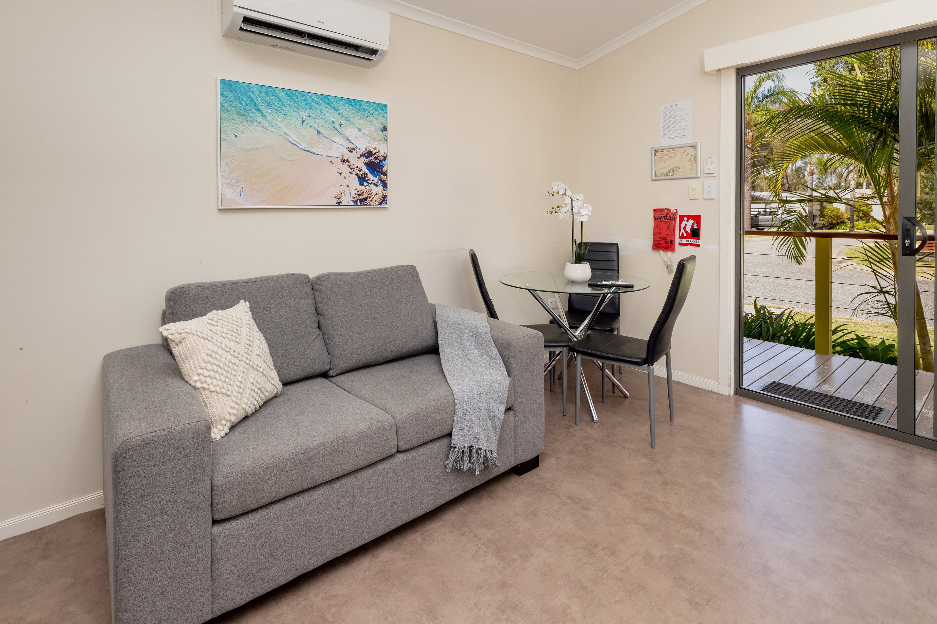 Estudio (Garden Unit) | Tabla de planchar con plancha, wifi gratis, ropa de cama