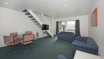 Suite Standard, 2 chambres, non-fumeur, cuisine (Unit) | Coin séjour