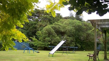 室外兒童遊樂區