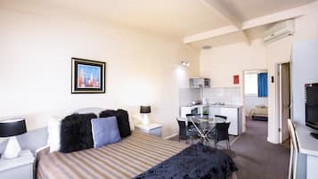 Minibar, desk, iron/ironing board, free WiFi