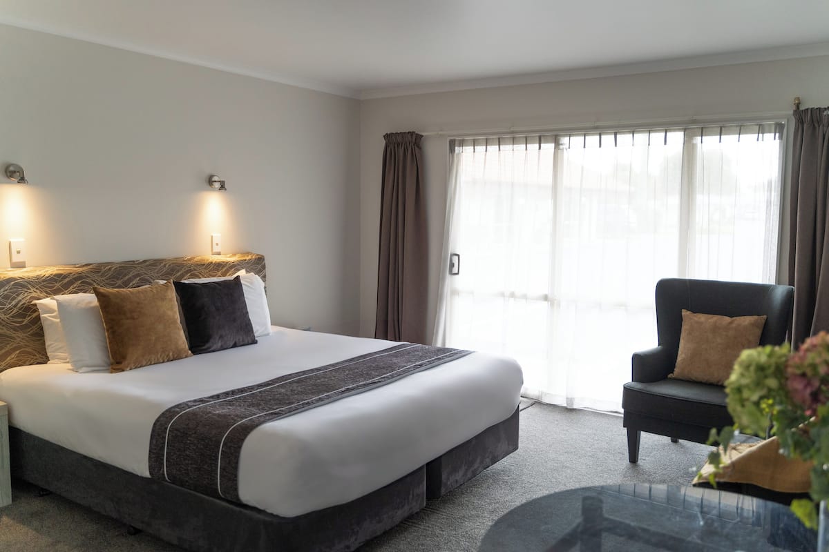 Executive studio, niet-roken, keuken | Een kluis op de kamer, babybedden, extra bedden, gratis wifi
