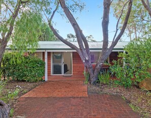 2 Bedroom Cottage  | Terrace/patio - Margaret River Tourist Park (Margaret River)