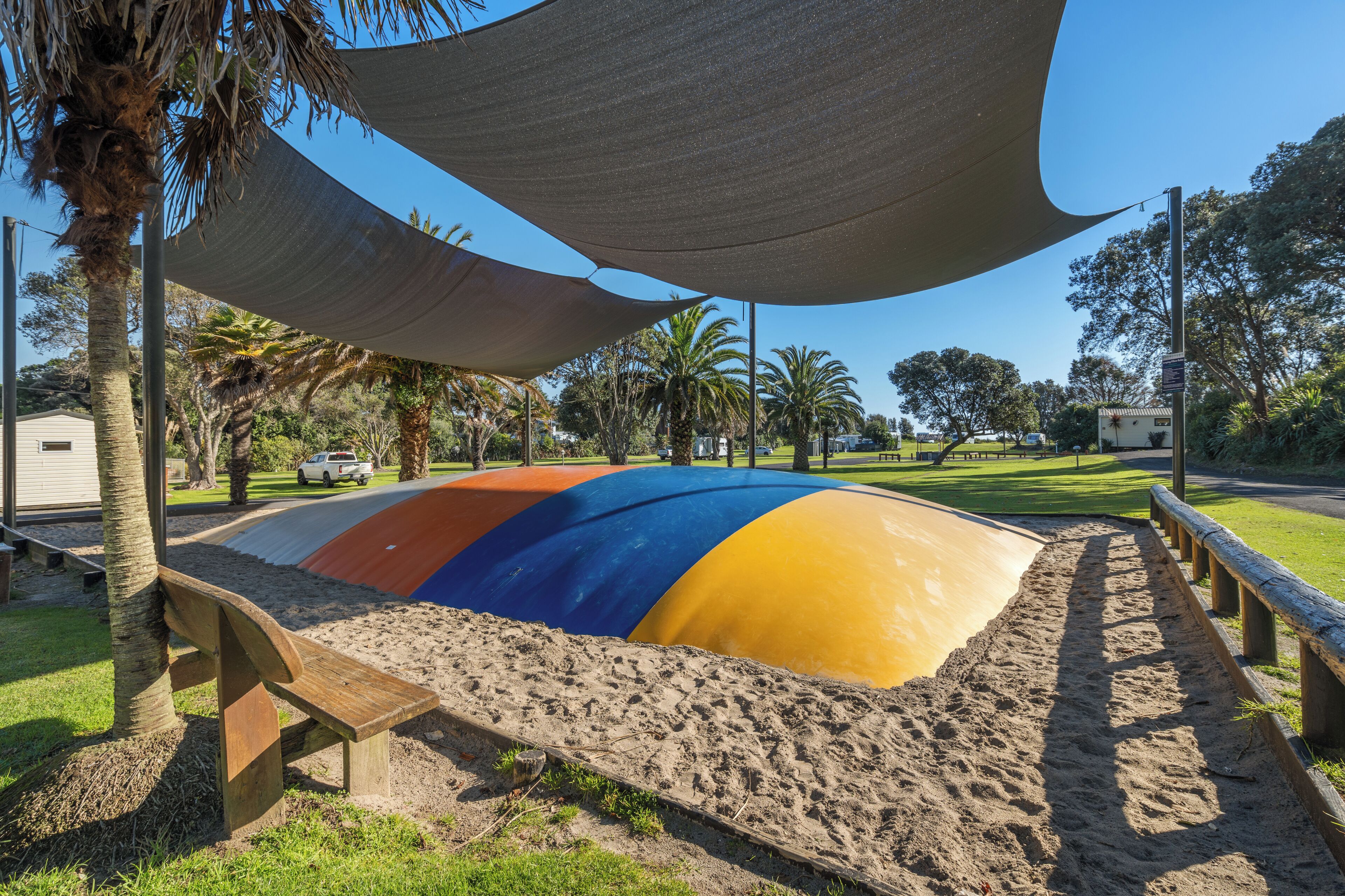 Área de juegos infantiles al aire libre