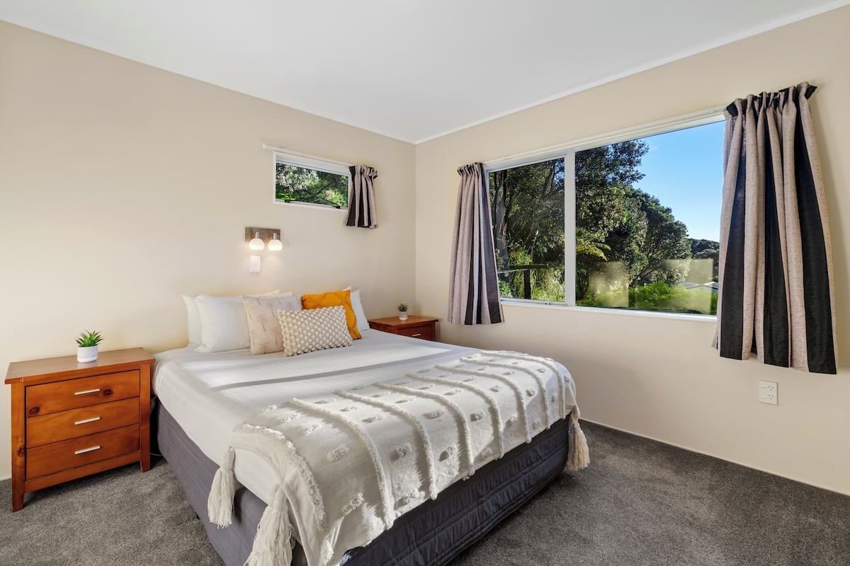 Two Bedroom Park Motel | Free WiFi