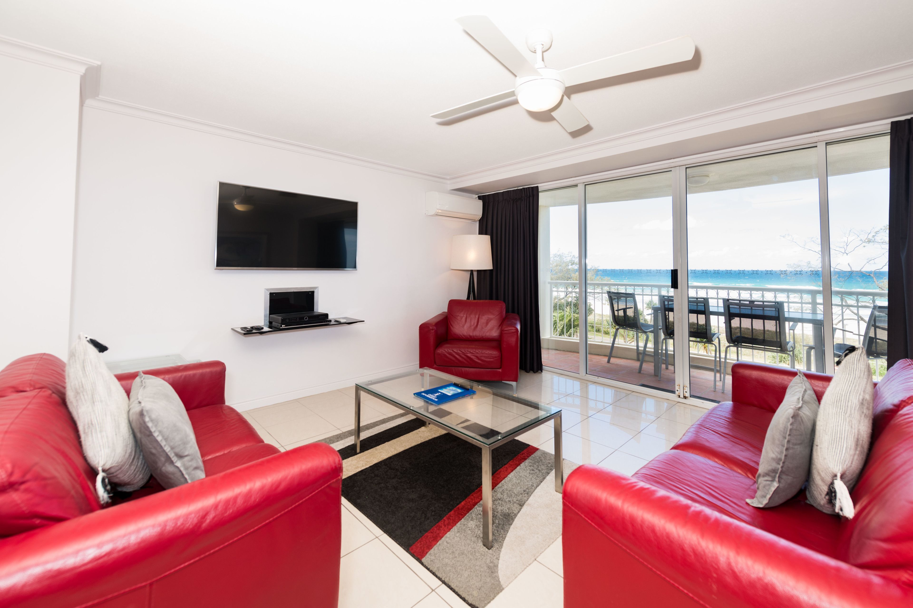 La Grande Apartments Broadbeach — image 16