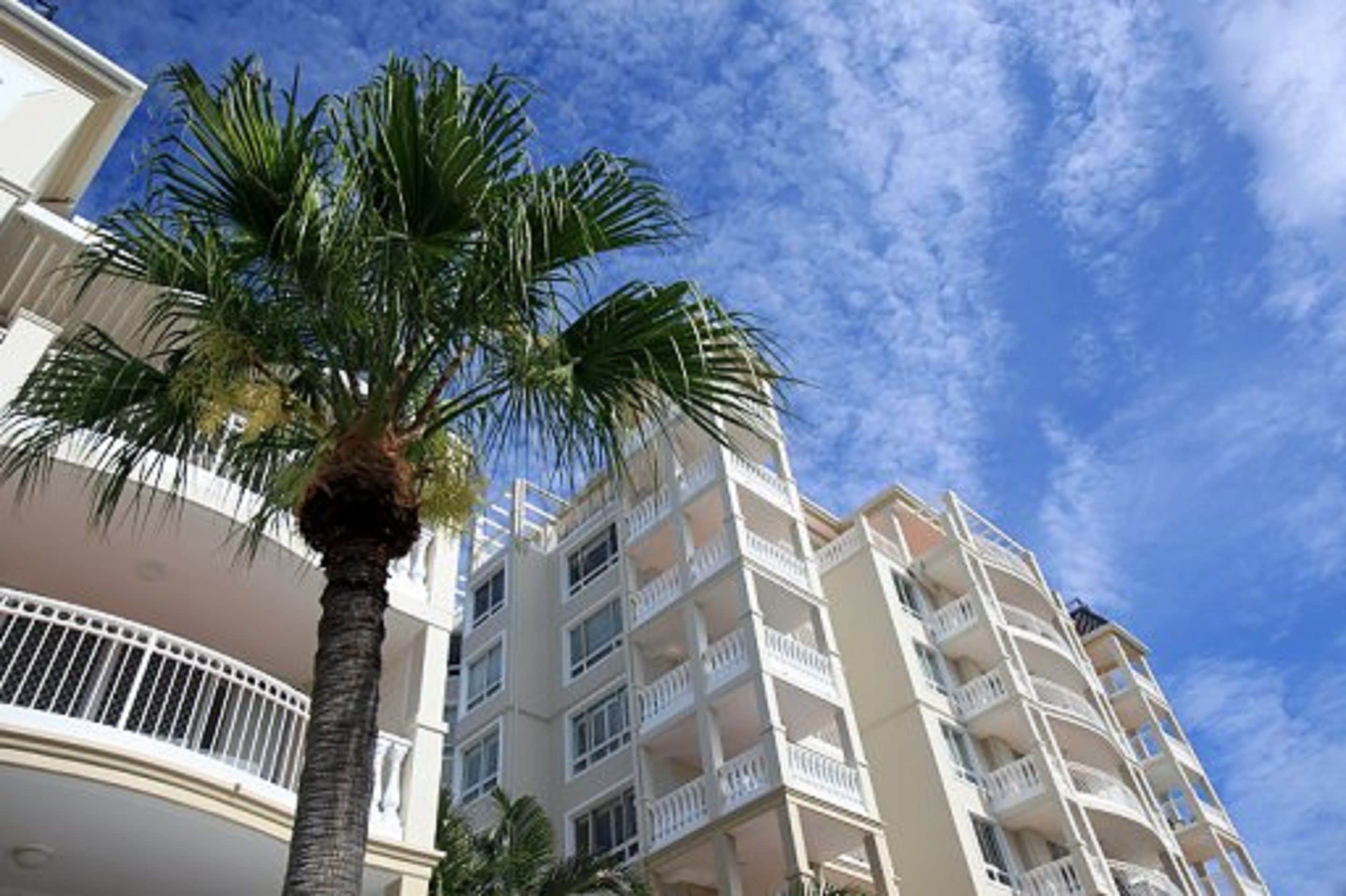 La Grande Apartments Broadbeach — image 25