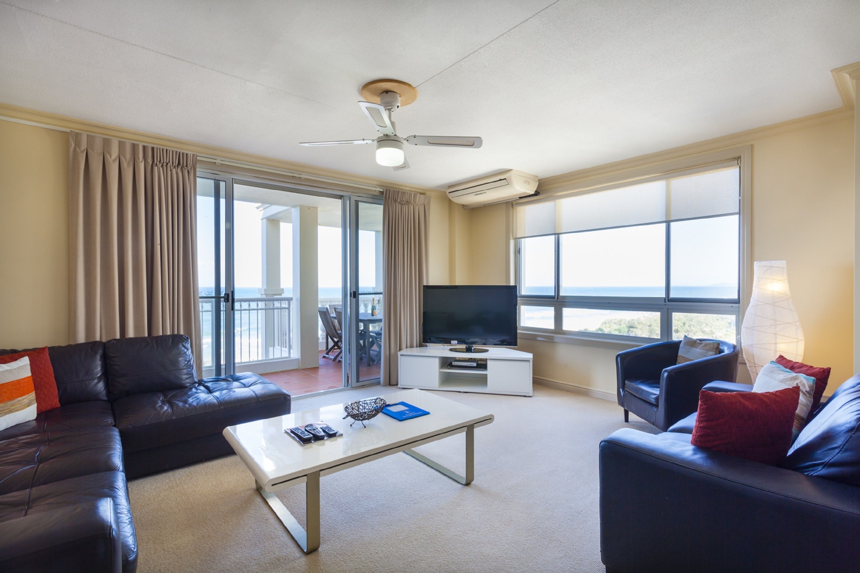 La Grande Apartments Broadbeach — image 8