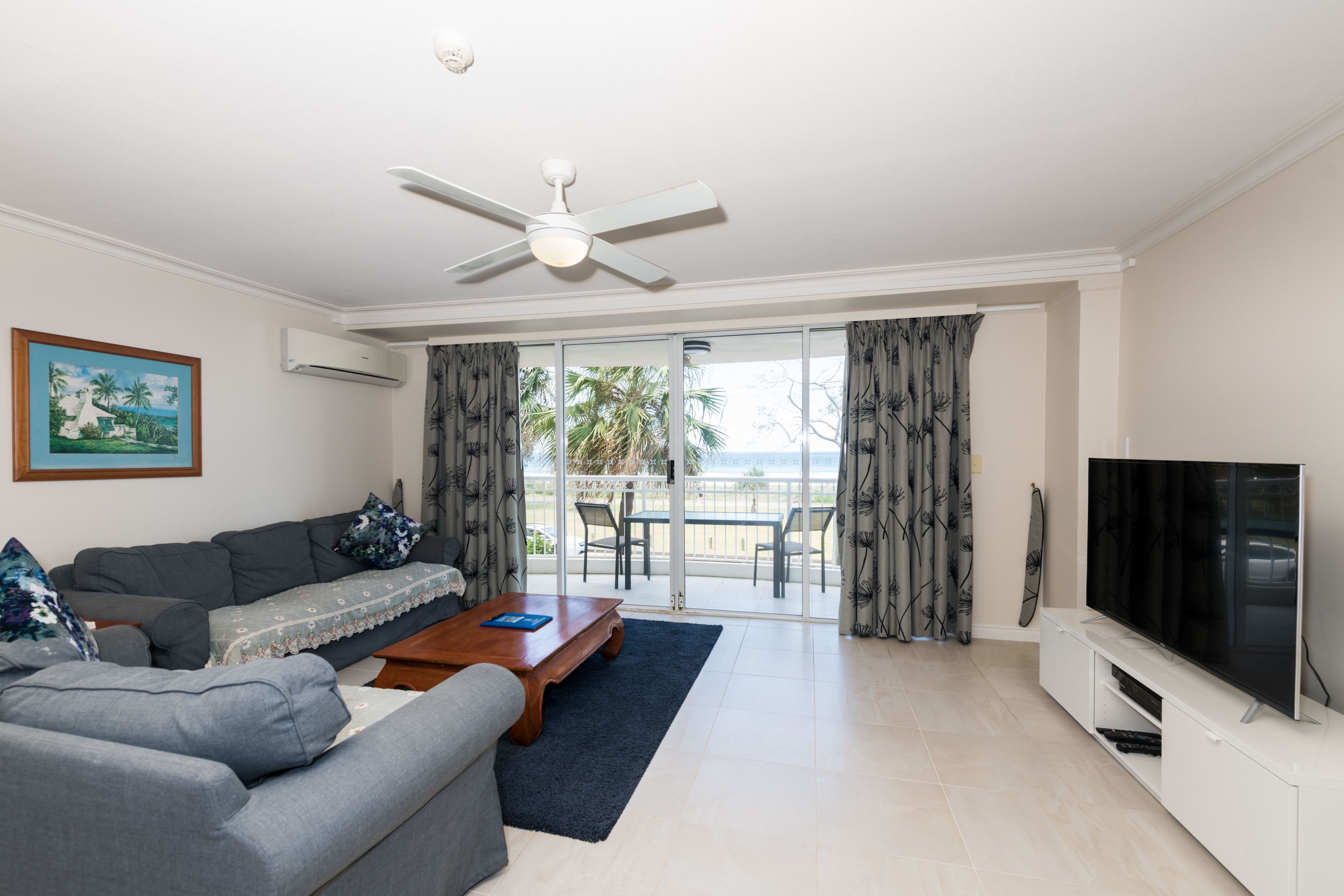 La Grande Apartments Broadbeach — image 7