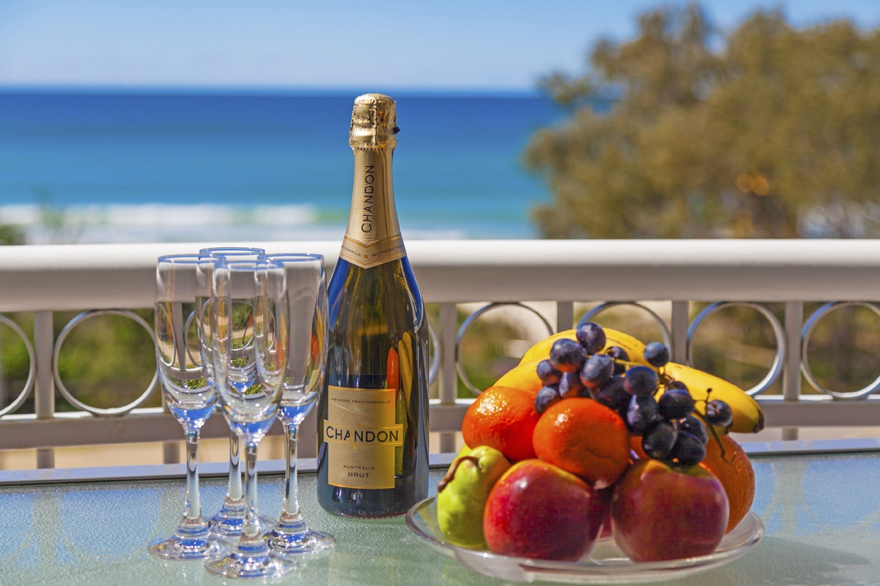 La Grande Apartments Broadbeach — image 5