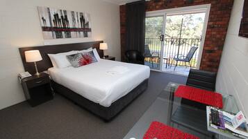 Deluxe Room, Balcony, River View | Free WiFi, bed sheets