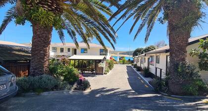 Opononi Lighthouse Motel