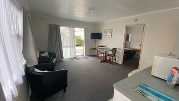 One Bedroom Unit | Living area