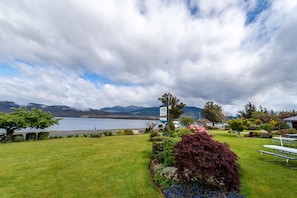 View from property - Lakeside Motel & Apartments (Te Anau)