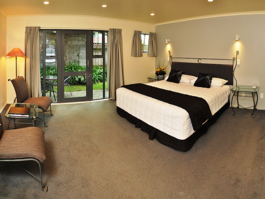 1 makuuhuone, työpöytä, kannettavalle tietokoneelle sopiva työtila