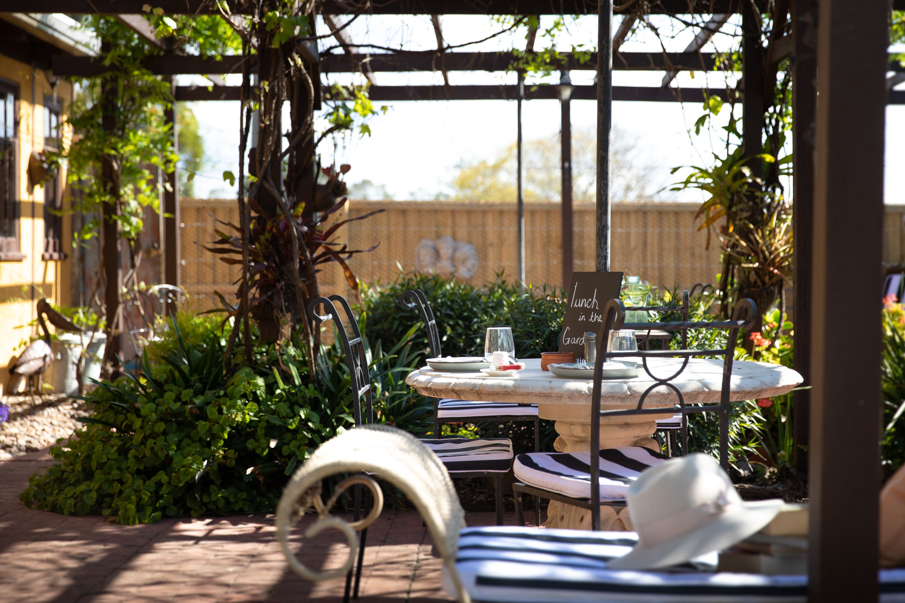 ลานระเบียง/นอกชาน